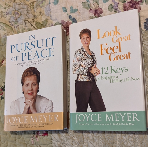 Joyce Meyer set of 2 Hardback books In Pursuit Of Peace & Look Great Feel Great - Picture 1 of 10